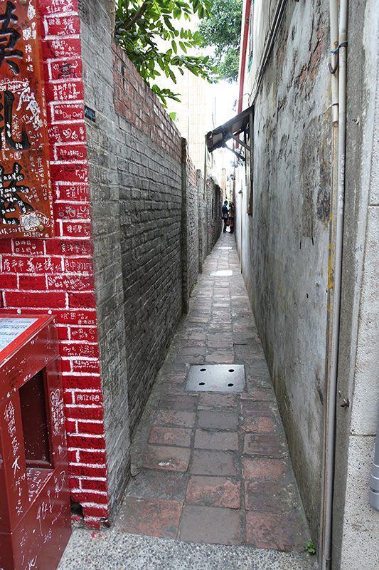 Day04LukangNarrowAlley01