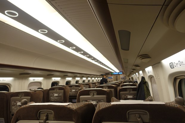 Day07JPShinkansenInterior