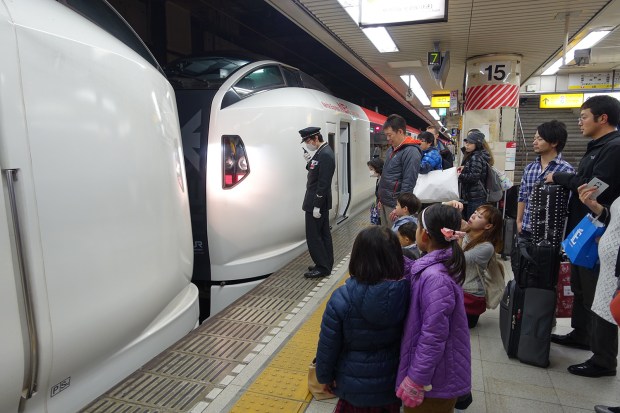 Day12JPTokyoStation3